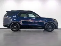 Usado Land Rover Discovery 5 SE Dynamic 300 HP (220 kW) 2023 Azul SUV