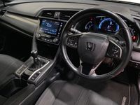 used Honda Civic 1.0 VTEC Turbo SR 5dr - 2018 (18)