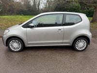 Used VW up! move up! 60 HP (44 kW) 2017 Silver Hatchback