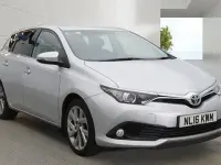 Used Toyota Auris Design 116 HP (85 kW) 2016 Silver Hatchback