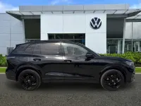 Used VW Tiguan R-line 150 HP (110 kW) 2024 Deep black SUV