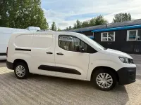 Gebraucht Peugeot Partner 100 PS (73 kW) 2022 Weiß Van / Kleinbus