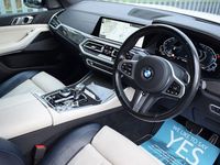 Used BMW X5 M Sport 394 HP (289 kW) 2021 White SUV