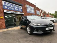 Used Toyota Auris Business Edition 112 HP (82 kW) 2016 Grey Hatchback