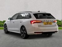 Used Skoda Octavia SportLine 147 HP (108 kW) 2026 White Estate