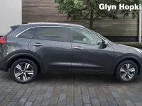 Używany Kia Niro 141 KM (103 kW) 2020 Szary SUV