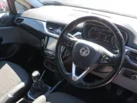 Begagnad Vauxhall Corsa 2018 Svart Halvkombi