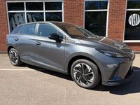 Usado MG MG4 EV SE 319 kW (435 HP) 2023 Cinzento Citadino