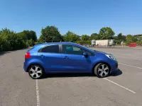 Used Kia Rio 2014 Blue Hatchback