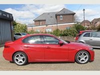Used Alfa Romeo Giulia Veloce 276 HP (202 kW) 2017 Red Sedan