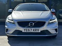 Begagnad Volvo V40 R-Design 122 HK (89 kW) 2017 Silver Halvkombi