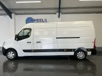 Used Nissan Interstar Acenta 135 HP (99 kW) 2023 White Van