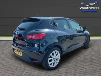 Used Renault Clio Play 90 HP (66 kW) 2017 Black Hatchback