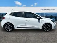 Używany Renault Clio V Iconic 2021 Biały Hatchback