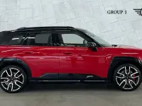 Begagnad Mini Cooper 186 kW (254 HK) 2025 Röd Halvkombi
