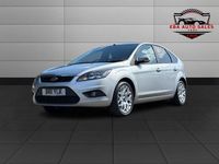 Used Ford Focus Zetec 110 HP (80 kW) 2011 Silver Hatchback