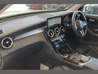 Used Mercedes GLC220 194 HP (142 kW) 2020 White SUV