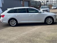 Used Skoda Superb SE Technology 150 HP (110 kW) 2022 White Estate