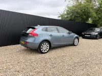 Usado Volvo V40 SE Lux 150 HP (110 kW) 2012 Azul Citadino