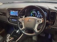 Used Mitsubishi Outlander 200 HP (147 kW) 2017 Grey SUV