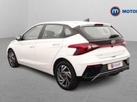 Used Hyundai i20 Advanced 101 HP (74 kW) 2024 White Hatchback