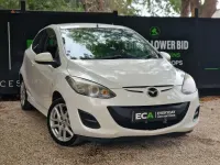 Used Mazda 2 2012 White Hatchback