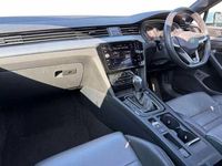 Used VW Passat R-line 150 HP (110 kW) 2023 Glacier white Estate