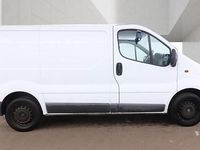 Second-hand Vauxhall Vivaro 90 CP (66 kW) 2011 Alb Monovolum