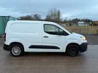 Used Citroën Berlingo Start 75 HP (55 kW) 2020 White MPV