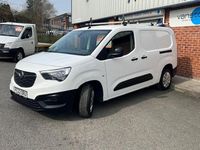 Used Vauxhall Combo 100 HP (73 kW) 2022 White MPV