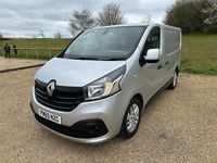 Used Renault Trafic 2015 Silver MPV
