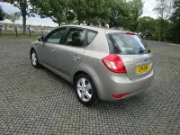 Used Kia Ceed 126 HP (92 kW) 2011 Silver Hatchback