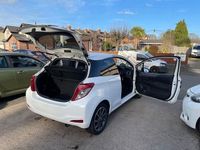 Used Toyota Yaris Trend 101 HP (74 kW) 2012 White Hatchback