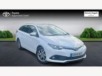 Used Toyota Auris Hybrid 2018 White Estate