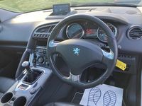 Used Peugeot 3008 Roland Garros 2013 White Estate