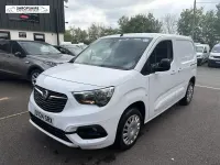 Second-hand Vauxhall Combo S 130 CP (95 kW) 2024 Alb Monovolum