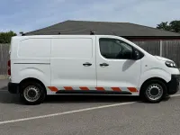 Used Vauxhall Vivaro Edition 100 HP (73 kW) 2019 White MPV