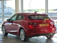 Usado Mazda 3 Inclusive 120 CV (88 kW) 2017 Rojo Utilitario