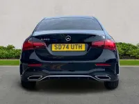 Begagnad Mercedes A200 Executive 2024 Svart Sedan