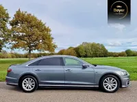Usado Audi A8 Advanced 286 HP (210 kW) 2019 Cinzento Sedan