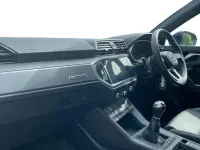 Używany Audi Q3 S-Line 150 KM (110 kW) 2024 Niebieski SUV