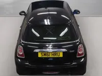 Begagnad Mini ONE Hatch 98 HK (72 kW) 2011 Svart Halvkombi