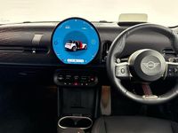 Używany Mini Cooper Hatch 154 KM (113 kW) 2024 Biały Hatchback