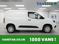 Usado Vauxhall Combo Sportive 100 HP (73 kW) 2021 Branco Monovolume