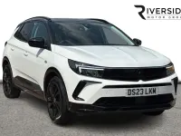 Used Vauxhall Grandland X S 130 HP (95 kW) 2023 White SUV