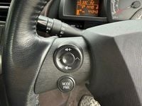 Used Toyota iQ 68 HP (50 kW) 2010 Silver Hatchback