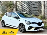 Used Renault Clio V Engineered 2023 White Hatchback
