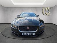Begagnad Jaguar XE Prestige 200 HK (147 kW) 2017 Svart Sedan