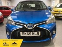 Used Toyota Yaris Hybrid 2015 Blue Hatchback