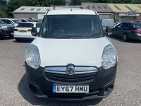 Used Vauxhall Combo 95 HP (69 kW) 2017 White MPV